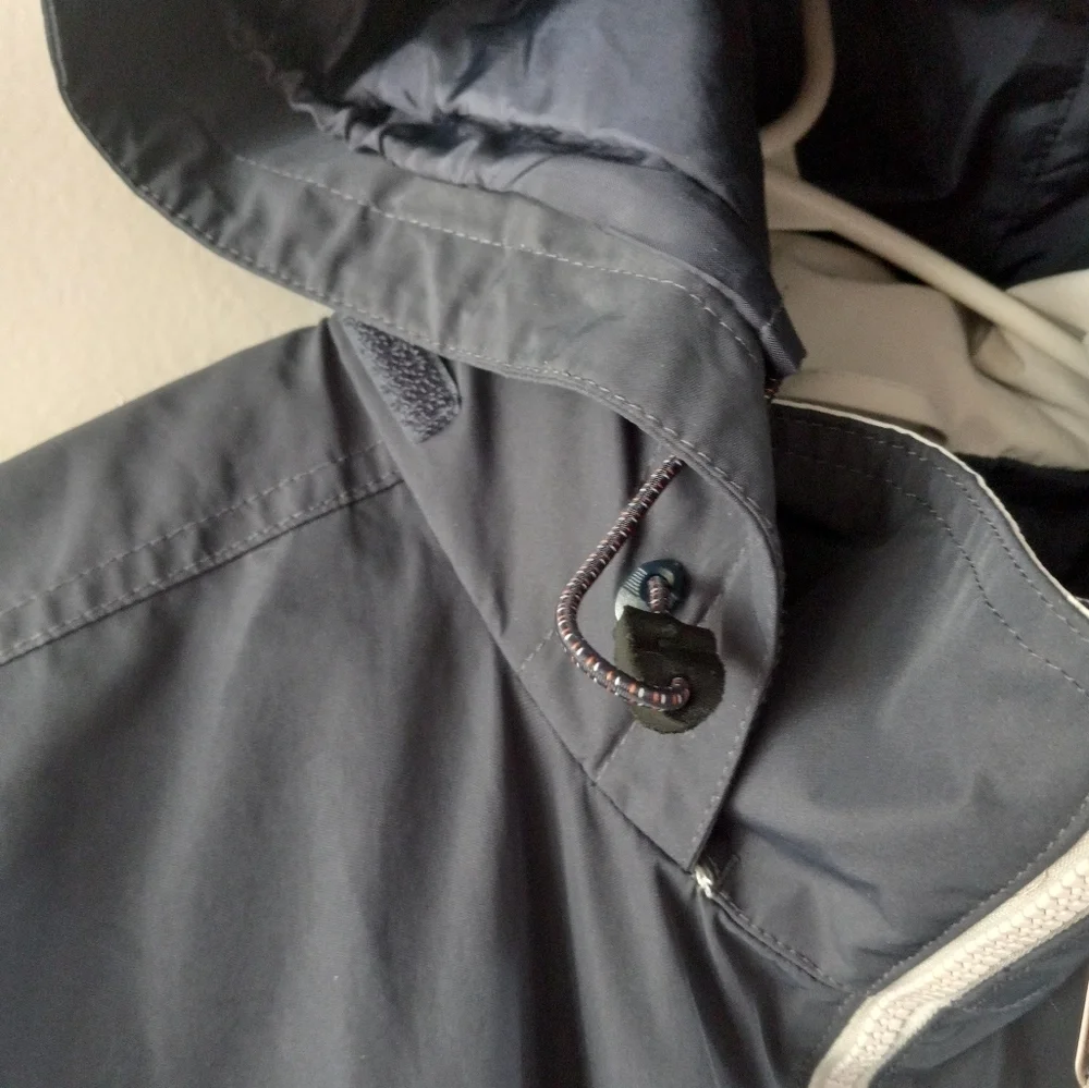 L.L.Bean Men's Windstopper Hooded JACKET. XL Reg. EUC